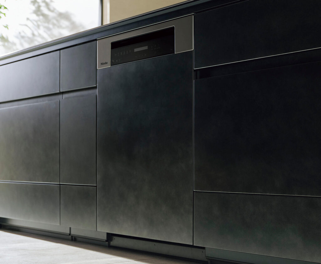 海外製食洗機もすっきりと収まる取ってなしのおしゃれなデザイン_リシェル