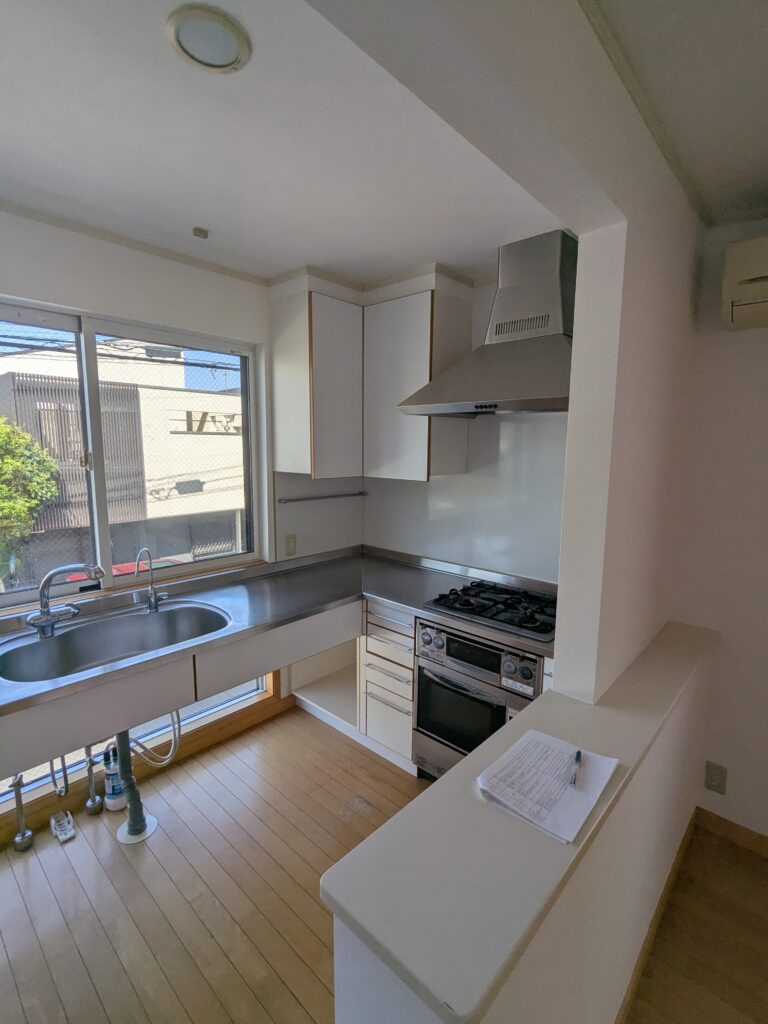 リフォーム前のキッチン写真１