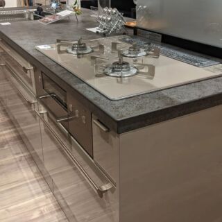 ホワイトスタッコ | 具体的なキッチン選び | デザインキッチン